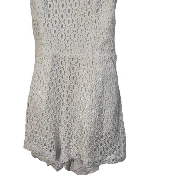 Guess white spaghetti strap lace shorts romper with V-neck and low back - 0 - Picture 2 of 9